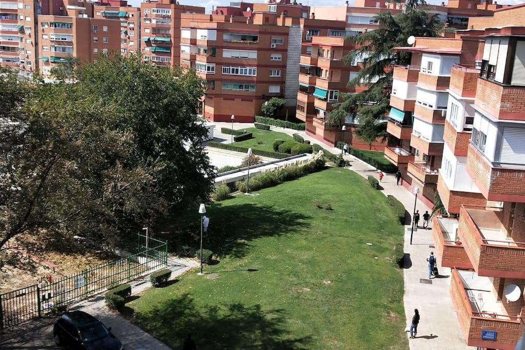 Palomar Mostoles Superhost Con Garaje 5 Pax Exterior photo